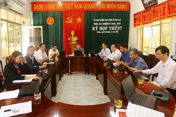 Gia Lai Xử lý kỷ luật đối với nguyên Giám đốc Sở Giáo dục và Đào tạo Nguyễn Tư Sơn